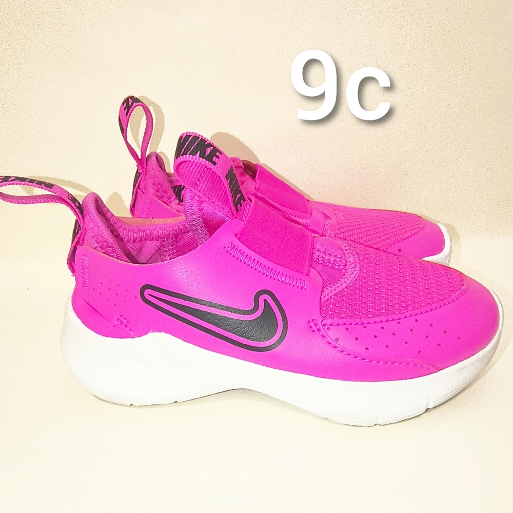 Nike Flex Runner 3 PS 'Laser Fuchsia/Black'.   Size 9c